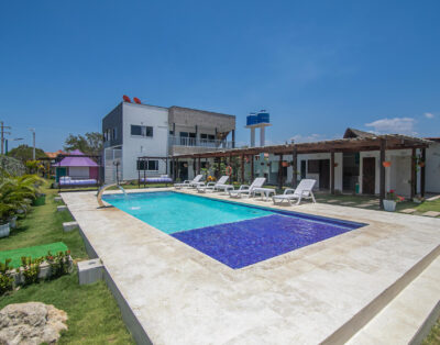 Casa con Piscina cerca a Cartagena