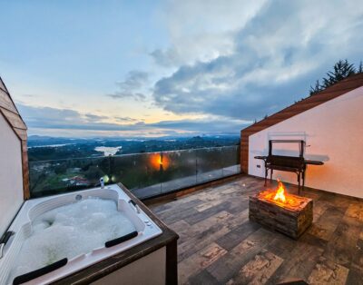 Loft en el Peñol jacuzzi privado vista a represa